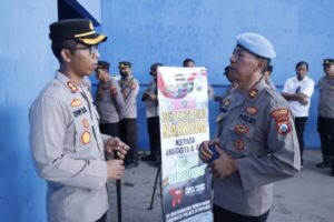 Kapolres Situbondo Pantau Langsung Tes Urin Seluruh Personil 