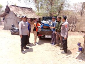 Polsek Banyuputih Dampingi PHPA TN Baluran Amankan Dugaan Illegal Logging