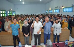 Bang Zul Menyasar Besuki Untuk Sosialisasikan QRIS