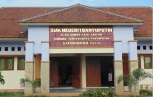 SMKN 1 Banyuputih Binaan Kyai Tsabit Sukses Kirimkan Puluhan Alumninya Ke Jepang