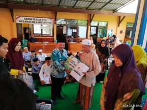 Penerimaan Insentif Guru Ngaji, Guru Minggu, dan Guru Paud di Situbondo