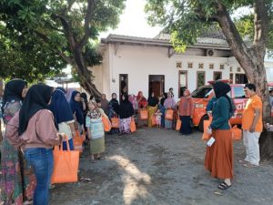 Tim Patennang Bagi-bagi Sedekah Tanpa Kehadiran Mas Rio: Itu Tugas Tim!