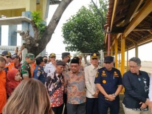 Menko PMK RI Muhadjir Effendy Pantau Situasi di Pelabuhan Jangkar