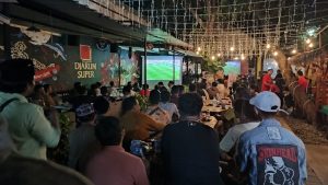 Tim Patennang Bersama Cafe Sport Corner Puaskan Hasrat Cinta Sepak Bola Situbondo