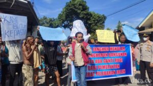 Taufik Hidayat: Kontroversi Dukungan PDI Perjuangan pada Pasangan Karunia