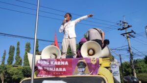 Orasi Eko Febrianto Membakar Semangat Peserta Aksi Demo IMSAK di Situbondo