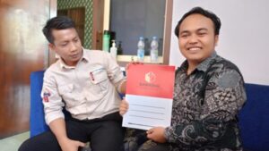 Tim Hukum Paslon 01 Laporkan Oknum BPD Desa Kilensari atas Dugaan Ketidaknetralan