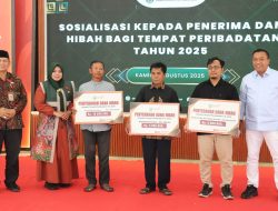 Pemkab Situbondo Salurkan Hibah Rp1,1 Miliar untuk Tempat Ibadah di 17 Kecamatan