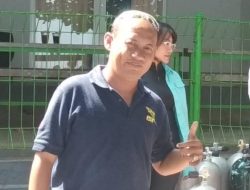 Semangat Pantang Menyerah Bang Rauf di Balik Suksesnya Lomba Ayam Sap-Sap Pasir Putih