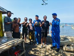 Satpolairud Polres Situbondo Perkuat Sinergi dengan Nelayan Jaga Kamtibmas Laut