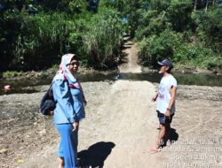 Wujudkan Aspirasi Puluhan Tahun, Maria Ulfa Tinjau Lokasi Rencana Jembatan Sidomulyo