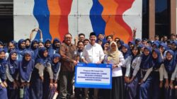 Dukung Prestasi Atlet Muda, Nasim Khan Resmikan Fasilitas Wall Climbing di SMAN 2 Situbondo
