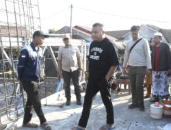 Bupati Rio Tinjau Perbaikan Jembatan Kesambian dan Heli yang Rusak Akibat Banjir, Ribuan Warga Tak Perlu Lagi Jalan Memutar
