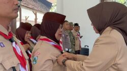 Kukuhkan Pengurus Saka Kencana, Ketua Kwarcab Situbondo Dorong Pramuka Jadi Pelopor Kesejahteraan Keluarga