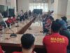 Audiensi Nyaris Berakhir Ricuh, Fraksi PDIP Situbondo Tak Mampu Tunjukkan Bukti Klaim Warga Jual Ternak untuk Berobat